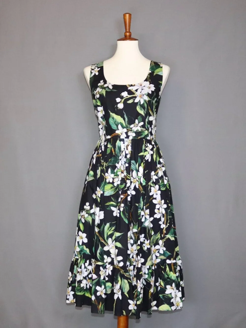 Dolce & Gabbana Size 44 Dress Black Green Floral Orange Blossom Midi Dress - Picture 1 of 16